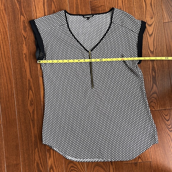 Express Zip Top - Picture 3 of 8